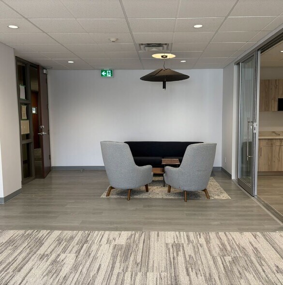 More Photos Of 12220 Stony Plain Rd NW, Edmonton Office For Lease