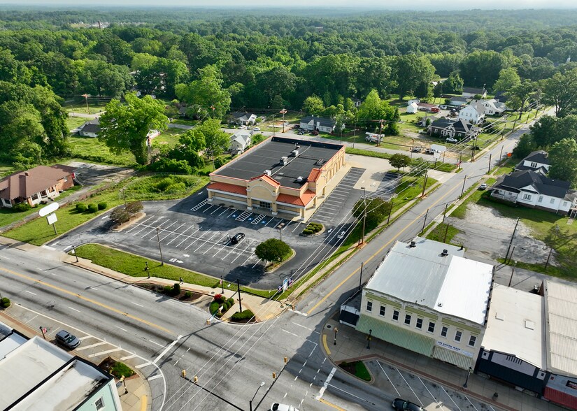 More Photos Of 121 N Main St, Woodruff Drugstore For Sale