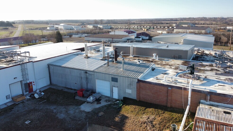 More Photos Of 404 Pacific St, Falls City Food Processing For Sale