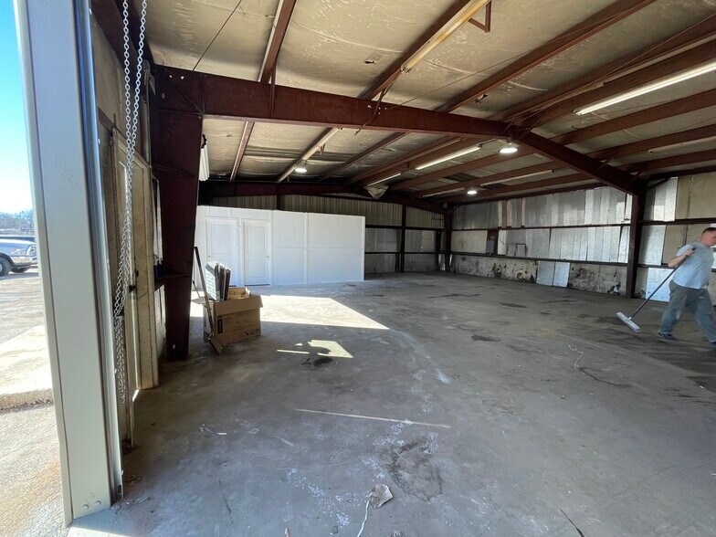 More Photos Of 109-133 William Jolley Dr, Spartanburg Manufacturing For Sale