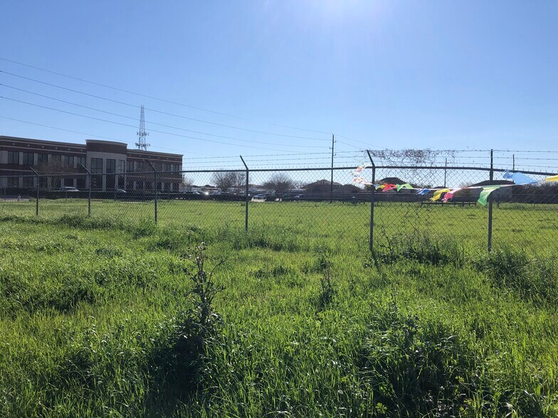 More Photos Of FM 359 @ Del Agua, Richmond Land For Sale