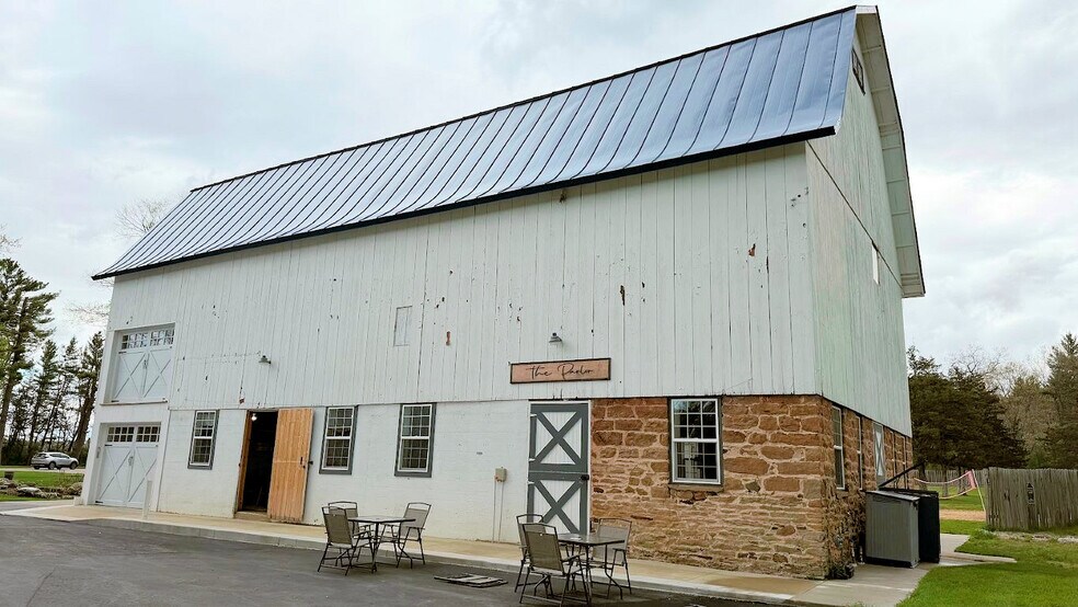 More Photos Of 3884 S Gillette Dr, Wisconsin Dells Lodge Meeting Hall For Sale