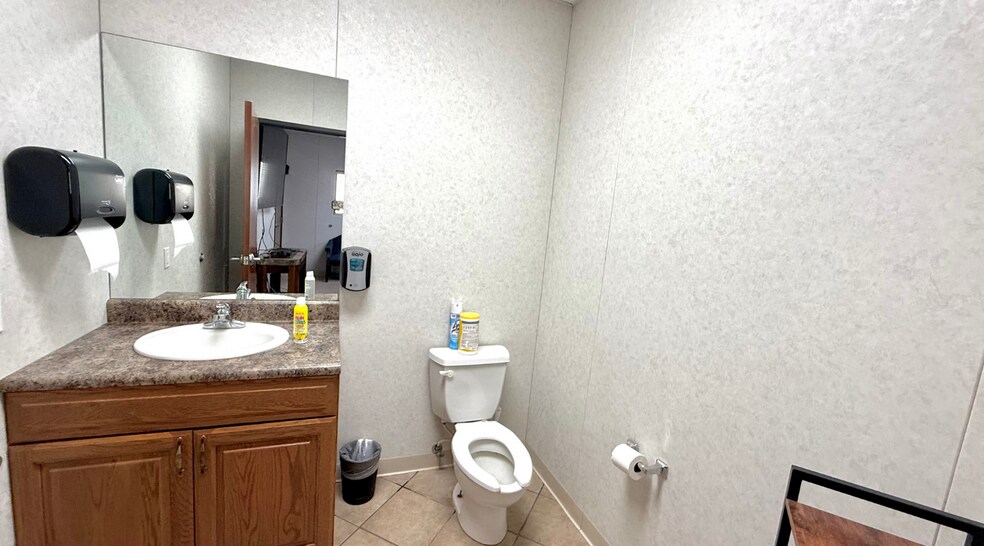 More Photos Of 6300 E Interstate 20, Midland Industrial For Sale