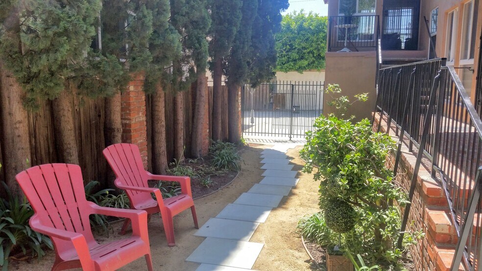 More Photos Of 3523 S Sepulveda Blvd, Los Angeles Apartments For Sale