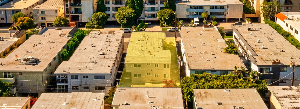More Photos Of 11938 Dorothy St, Los Angeles Apartments For Sale