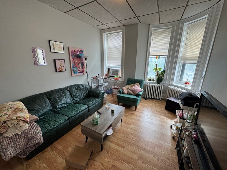 More Photos Of 1641 W Girard Ave, Philadelphia Office Residential For Sale
