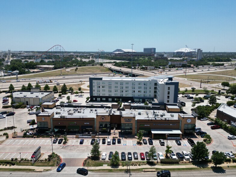 More Photos Of 2150 E Lamar Blvd, Arlington Unknown For Lease