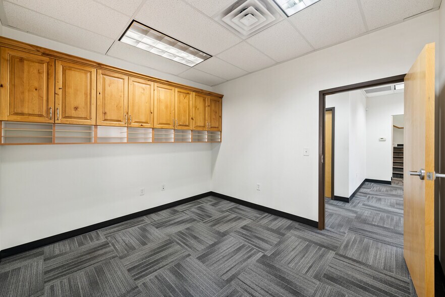 More Photos Of 1770 W Sequoia Vista Cir, Salt Lake City Light Manufacturing For Lease