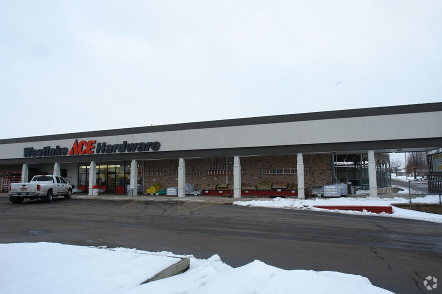 More Photos Of 1010 1/2 Thompson Blvd, Sedalia General Retail For Lease