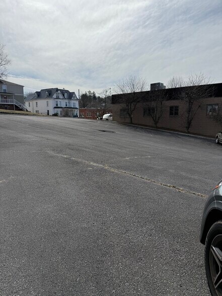 More Photos Of 1200 Grove Ave, Radford General Retail For Sale