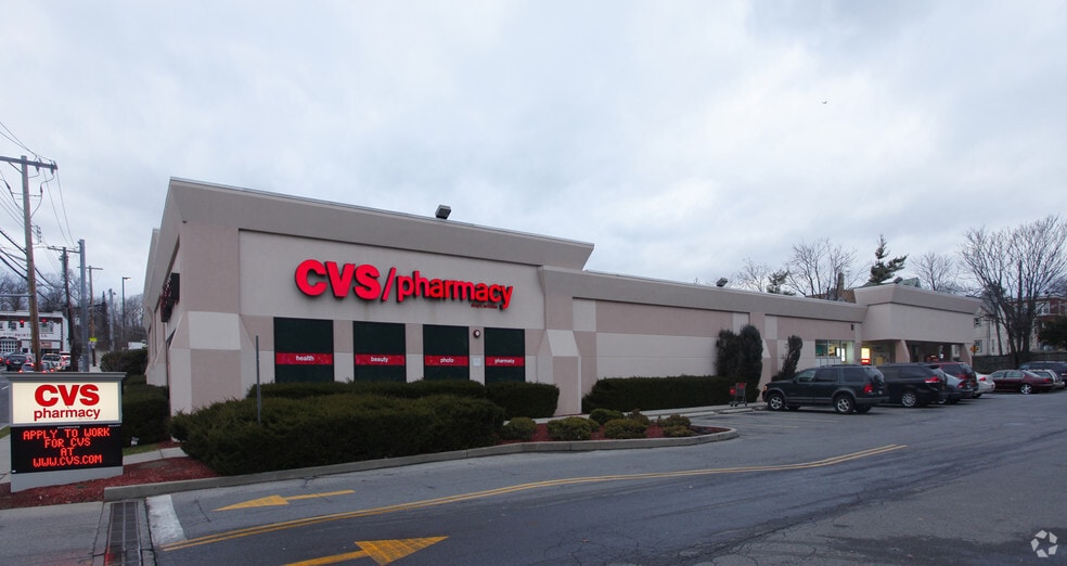 More Photos Of 16 Weyman Ave, New Rochelle Freestanding For Lease