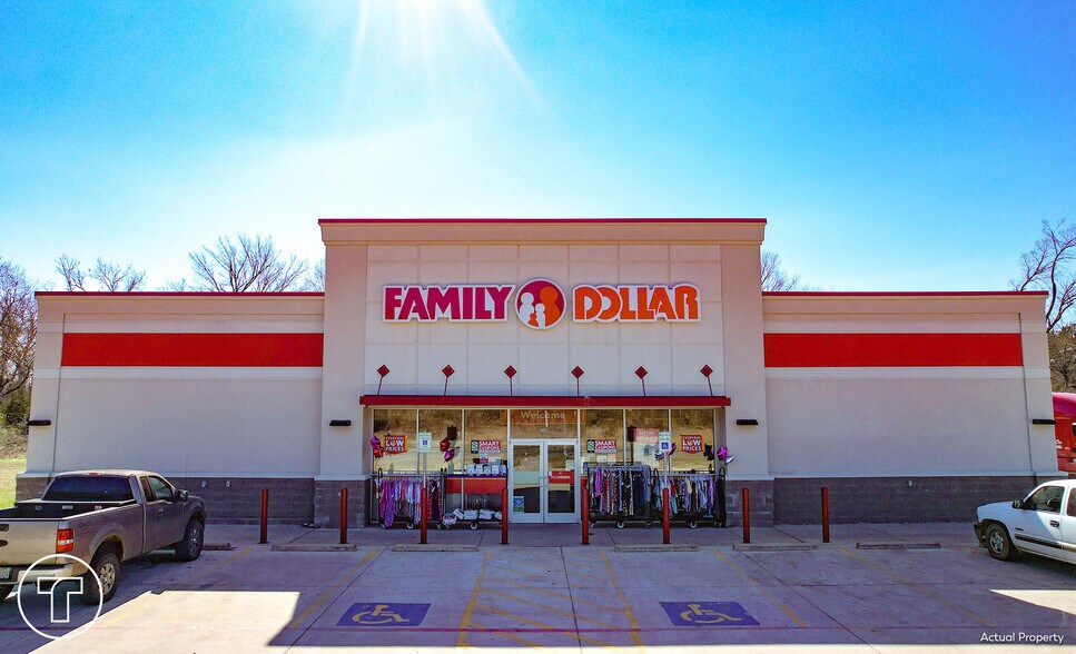 Primary Photo Of 11334 US Highway 84, Joaquin Freestanding For Sale