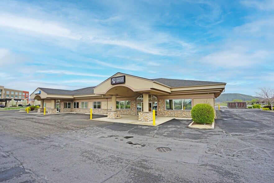 More Photos Of 1236-1240 Ahtanum Ridge Dr, Yakima Medical For Lease