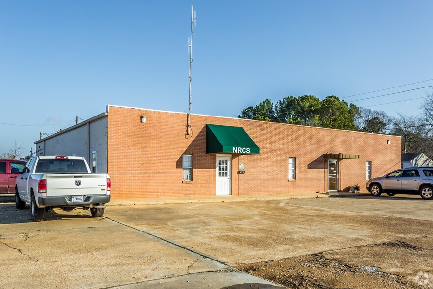More Photos Of Exit 61, I-22, New Albany MS, New Albany Fast Food For Sale