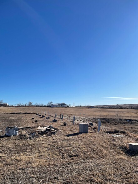 More Photos Of 22 NW M St, Watford City Trailer Camper Park For Sale