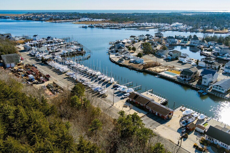 More Photos Of 100 Harbor Inn Rd, Bayville Shipyard For Sale