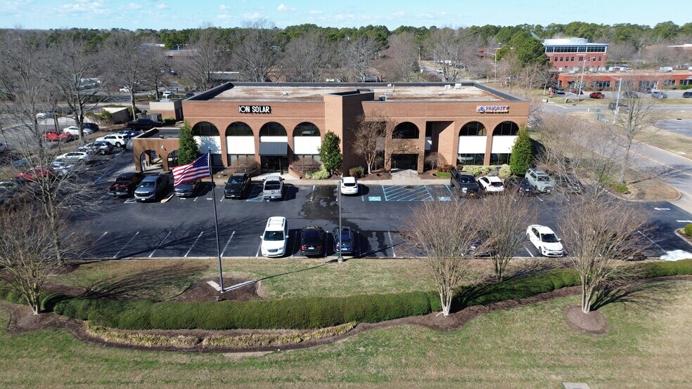 More Photos Of 641 Lynnhaven Pky, Virginia Beach Office For Sale