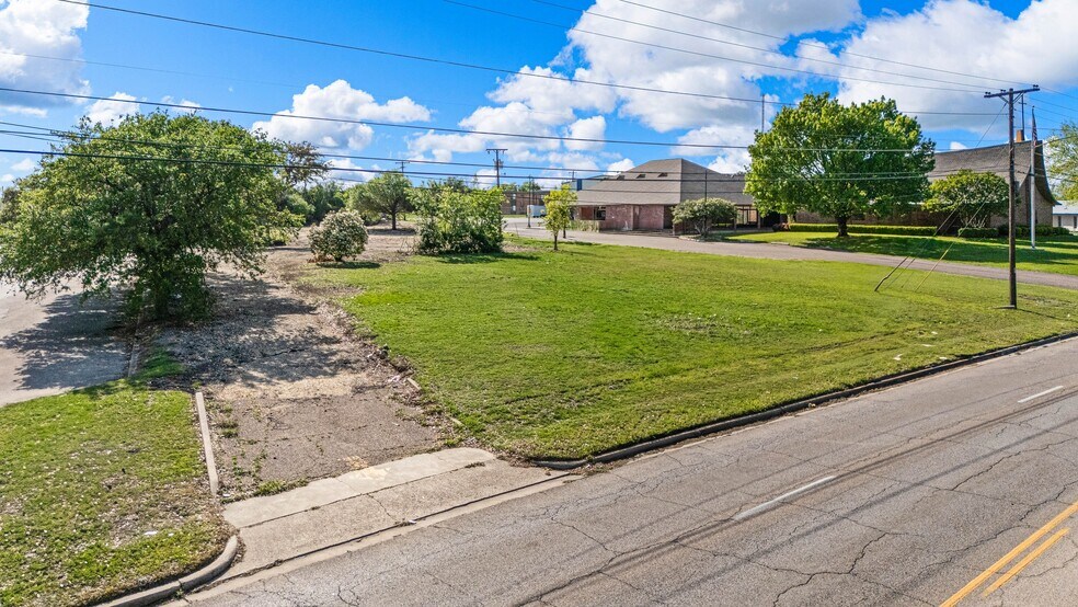 More Photos Of 720 N New Rd, Waco Land For Sale