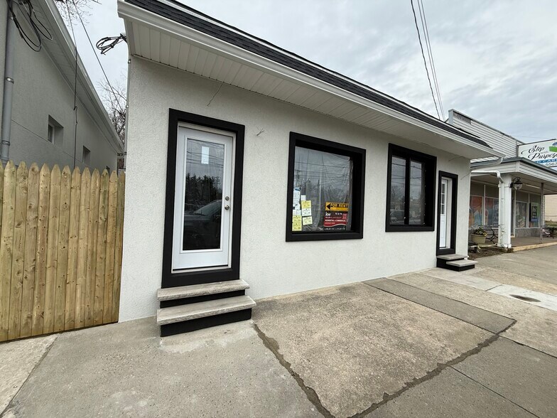 Primary Photo Of 216 S Black Horse Pike, Blackwood Storefront For Lease