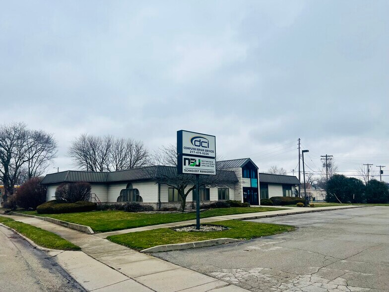 More Photos Of 1234 N Water St, Decatur Office For Sale