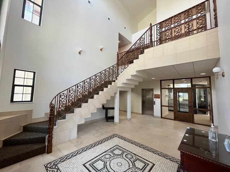 More Photos Of 4477 Legendary Dr, Destin Office Residential For Sale