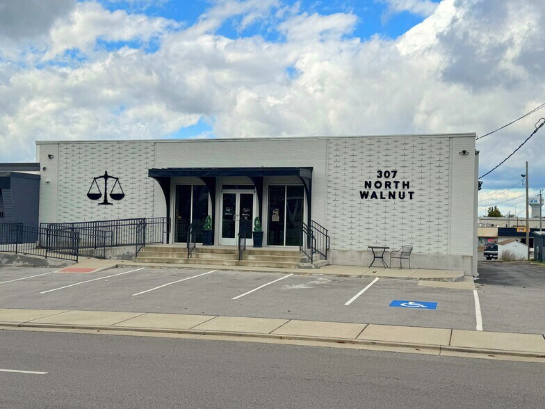 More Photos Of 307 N Walnut St, Murfreesboro Office For Sale
