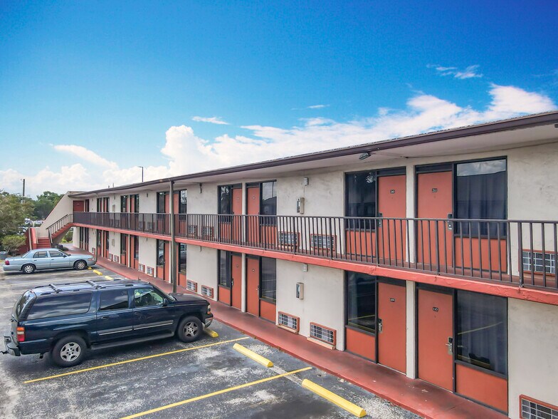 More Photos Of 4121 W Vine St, Kissimmee Hospitality For Sale