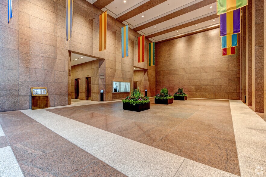 More Photos Of 700 Louisiana St, Houston Coworking Space