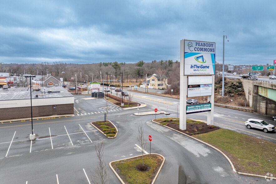 More Photos Of 535 Lowell St, Peabody Freestanding For Lease