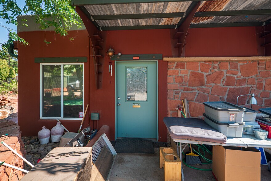 More Photos Of 110 Oak Creek Blvd, Sedona Specialty For Sale