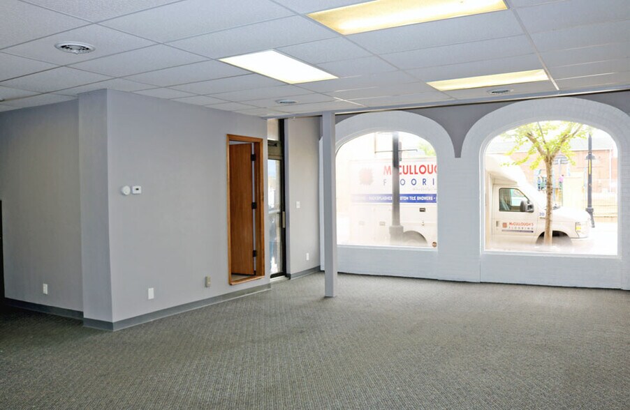 More Photos Of 204 W Main St, Belleville Office Residential For Sale