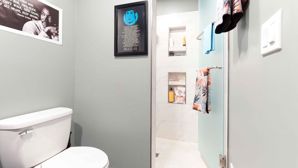 More Photos Of 17629 Cordova Pl, Panama City Beach Industrial For Sale