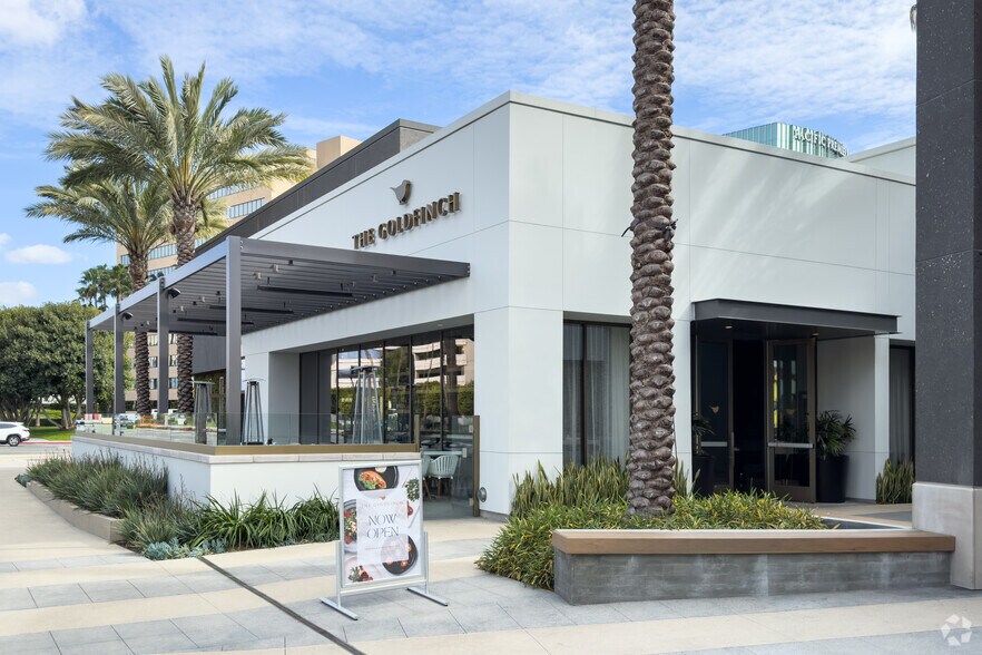 More Photos Of 2040 Main St, Irvine Unknown For Lease