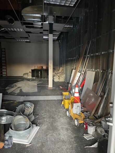 More Photos Of 410 Merhar Ave, Fairbanks Storefront For Lease