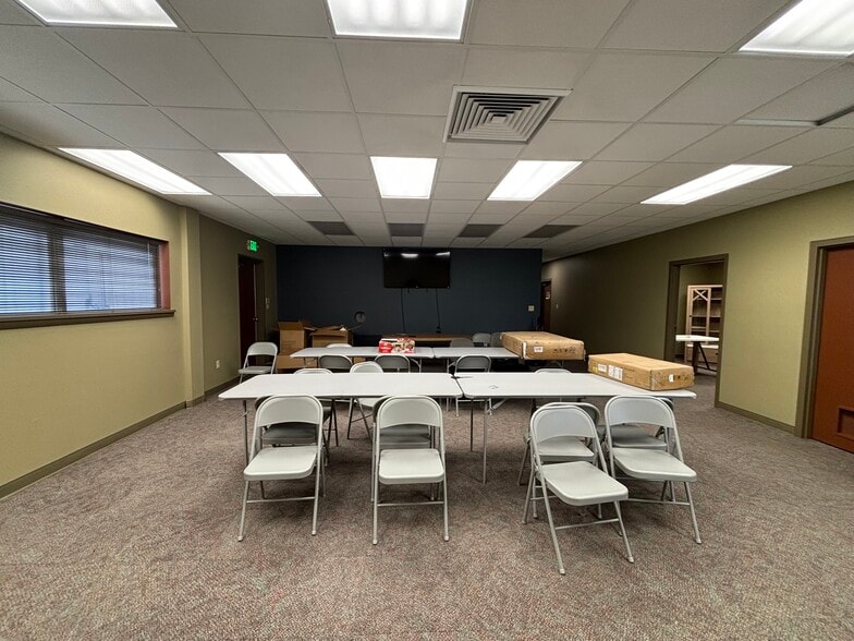 More Photos Of 4419 Ardmore Ave, Fort Wayne Office For Lease