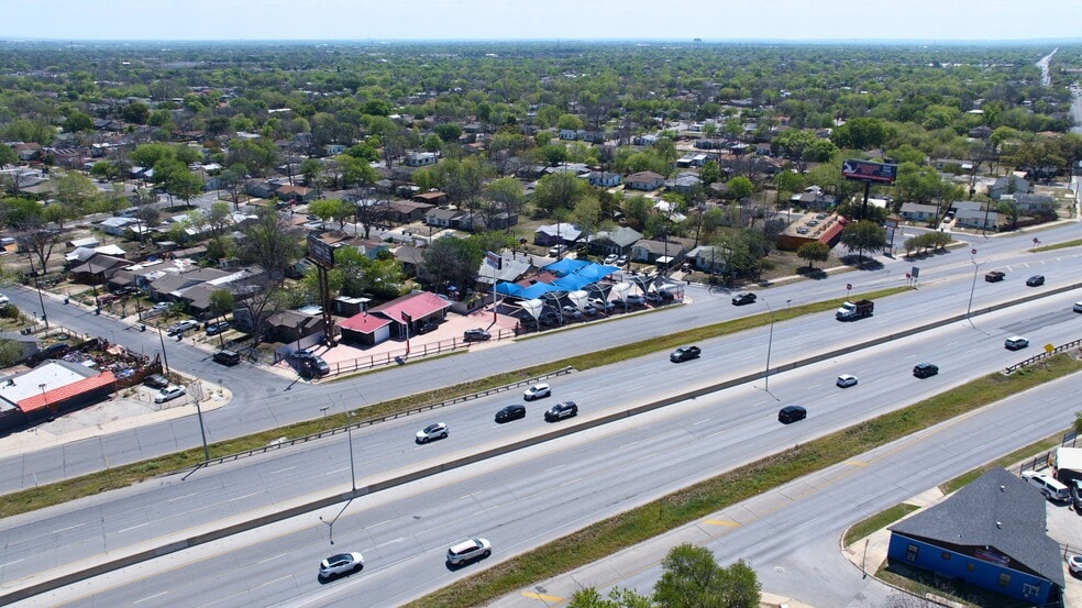 More Photos Of 5602 S IH 35, San Antonio Freestanding For Sale
