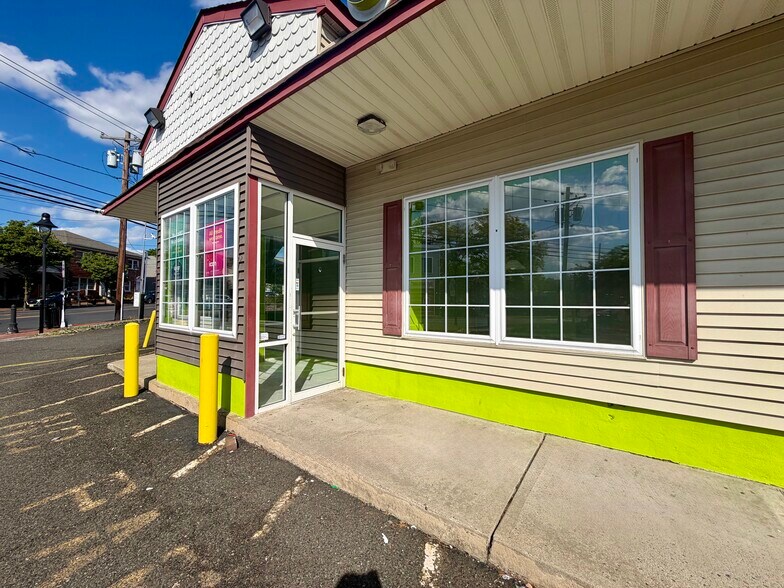 More Photos Of 1989-2001 Springfield Ave, Maplewood Freestanding For Sale