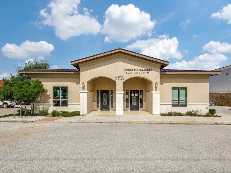 More Photos Of 6510 Babcock Rd, San Antonio Medical For Lease