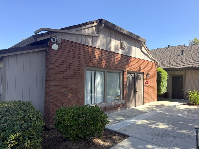 More Photos Of 10011 N Foothill Blvd, Cupertino Medical For Sale