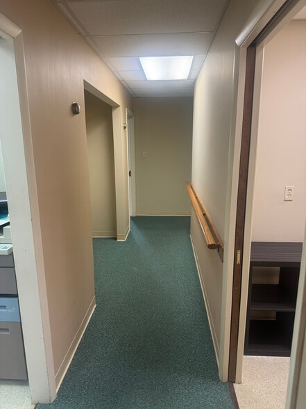 More Photos Of 410 W State St, Mertztown Medical For Sale