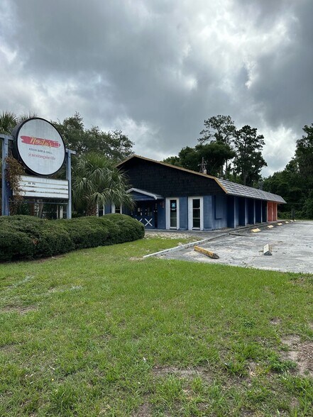 More Photos Of 2445 SW 13th St, Gainesville Storefront Retail Office For Sale