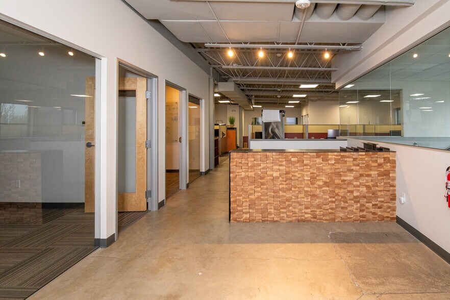 More Photos Of 2560 28th St, Boulder Office For Lease