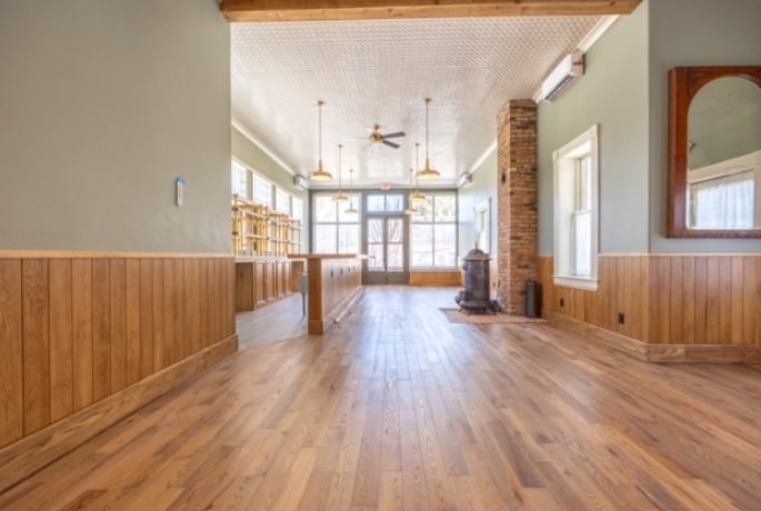 More Photos Of 540 Clinton St, Ridgway Restaurant For Lease