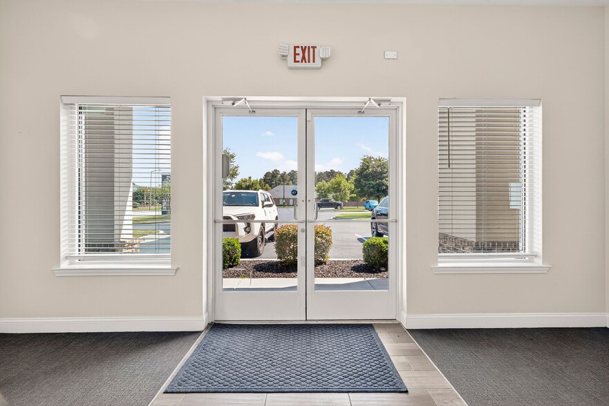 More Photos Of 122 Canal St, Pooler Medical For Lease