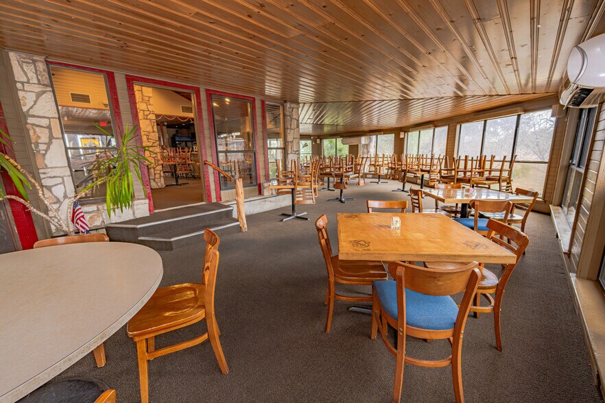 More Photos Of 1205 Main St, Bandera Restaurant For Lease