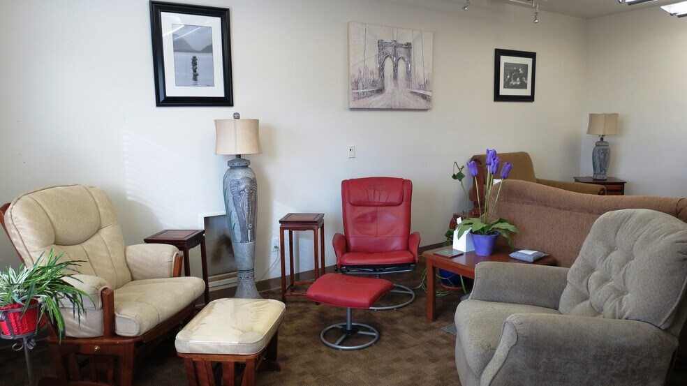 More Photos Of 1925 E Prater Way, Sparks Office For Sale