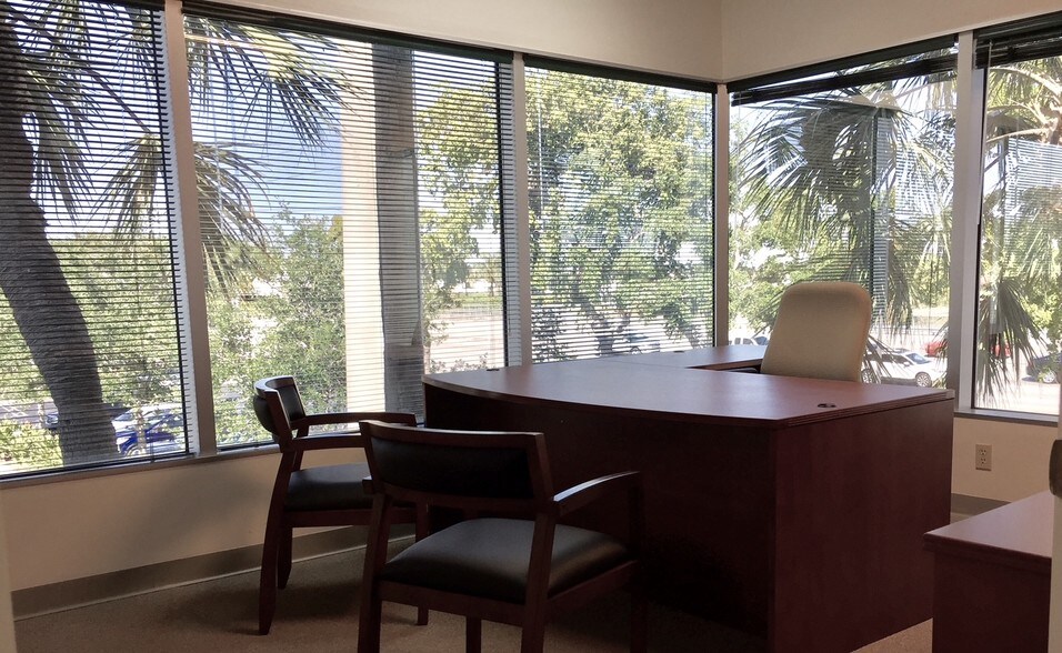 More Photos Of 1501 Corporate Dr, Boynton Beach Office For Lease