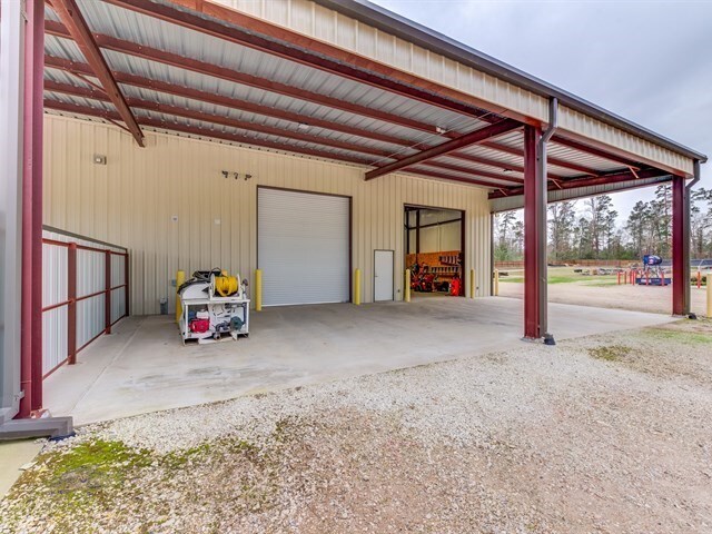 More Photos Of 4304 College Dr, Lufkin Office For Sale