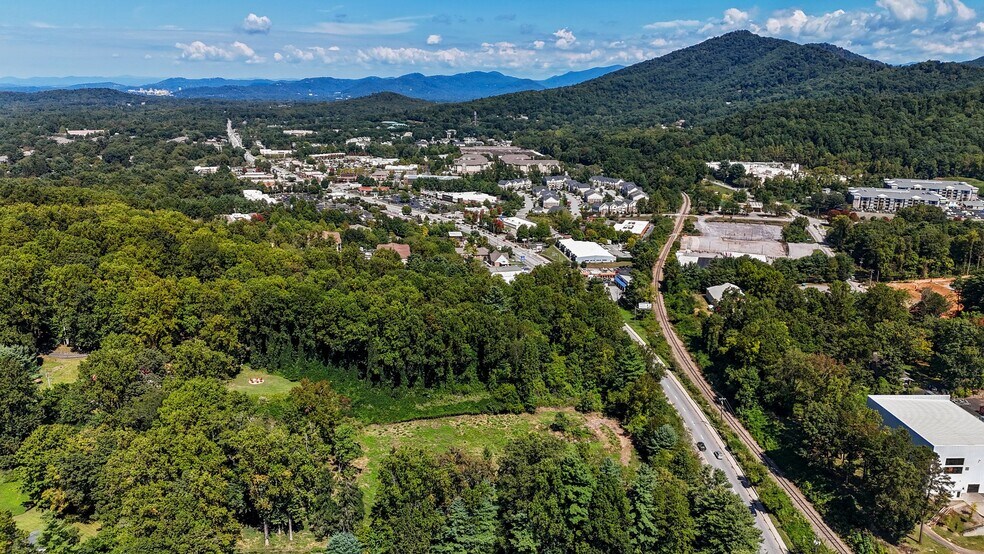 More Photos Of 1945 Hendersonville Rd, Asheville Land For Sale