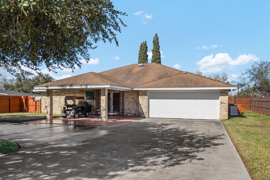 More Photos Of 2602 N Texas Blvd, Weslaco Freestanding For Lease